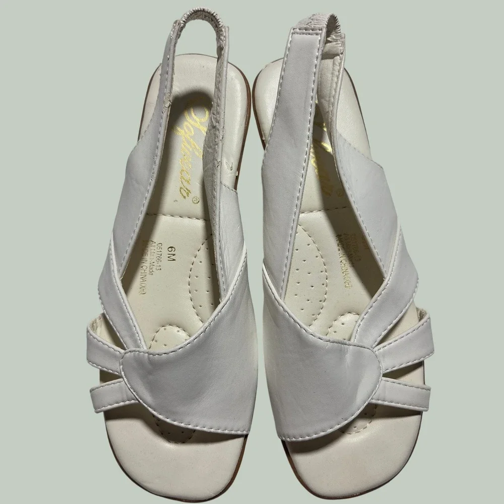 Softwear by Beacon Womens White Slingback Sandals Low Wedge Open Toe Size 6M